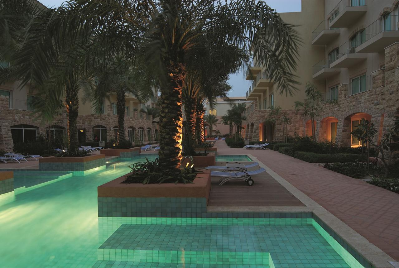 Movenpick Hotel & Resort Al Bida'A Salmiya Room photo